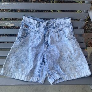 P.S. Gitano, vintage- high waisted acid washed Jean Shorts. Size 12 shorts.